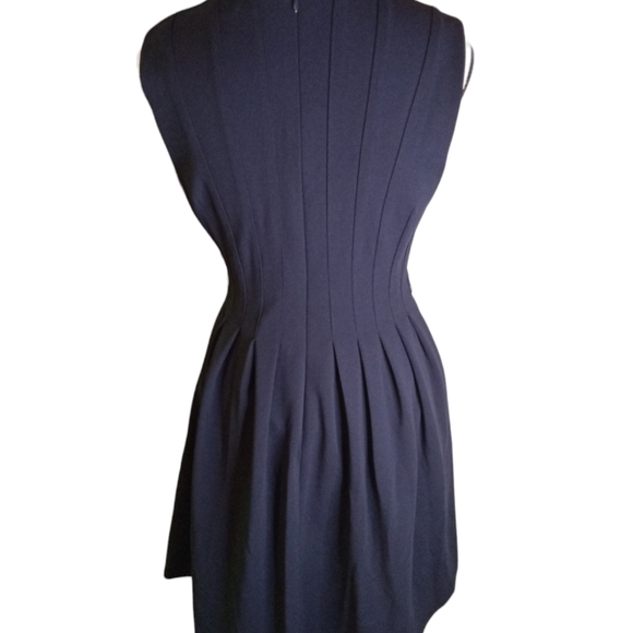 KARL LAGERFELD PARIS DRESS SHEALTH PLEADED POCKETS LINED ZIP SEE MEASUREMENTS - Picture 5 of 5